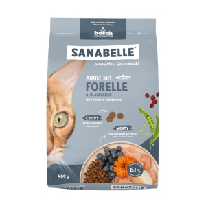 Sanabelle-Adult-mit-Forelle